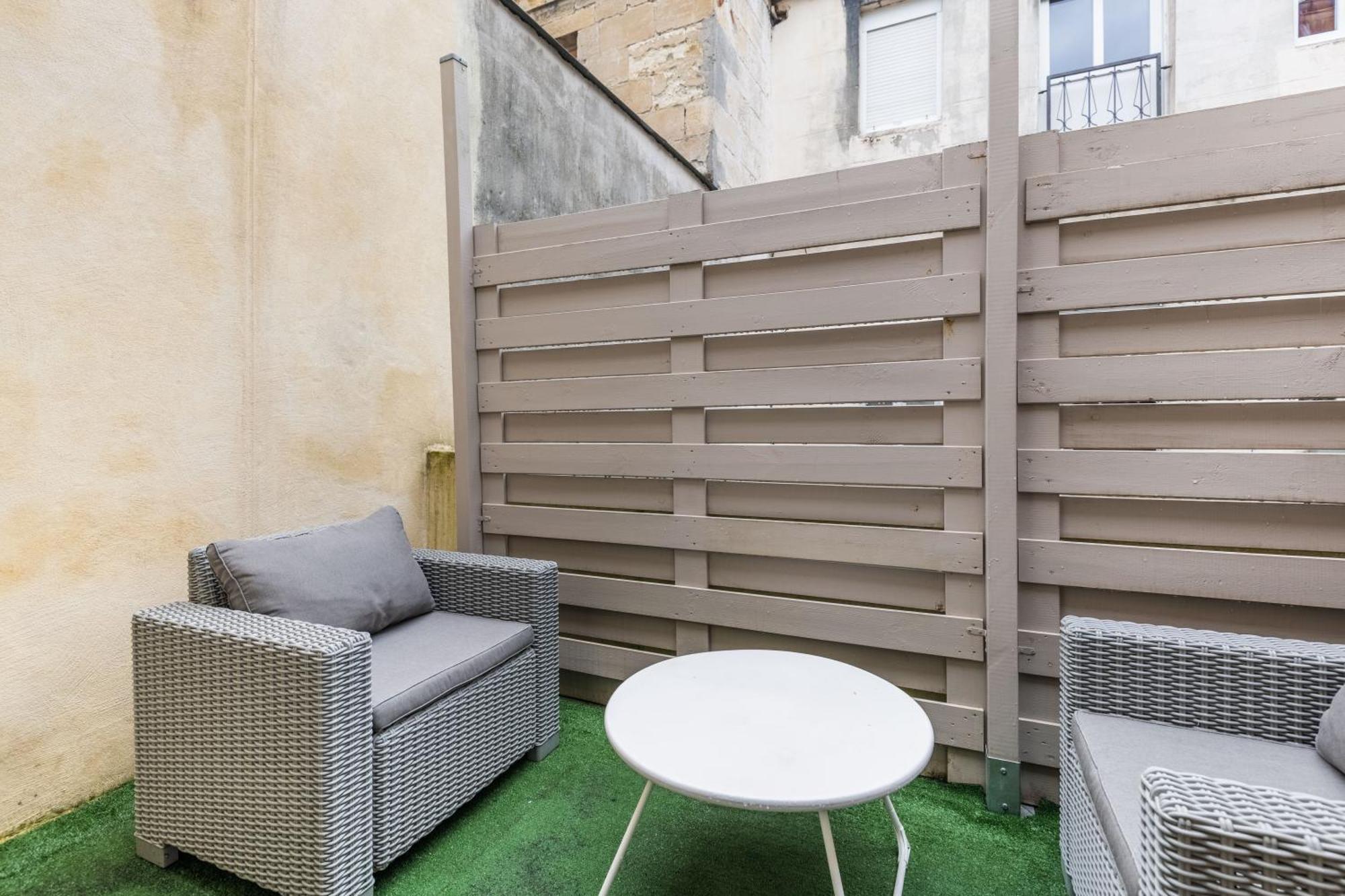 Studio En Duplex-Aircon-Terrasse-Parking-Calme Bordeaux Eksteriør bilde